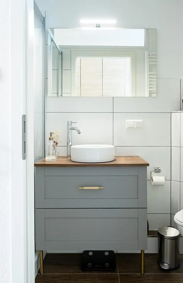 Central Design Studio Apartment In Direct Line To Fair Hannover